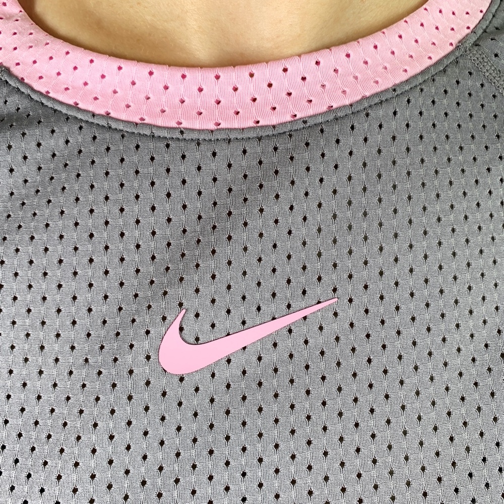 Nike Sweatshirt Dri-Fit Top - Picture 7 of 9